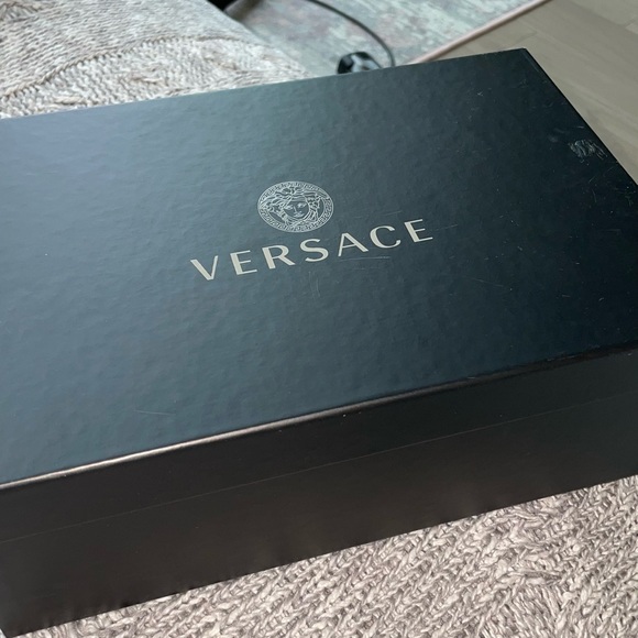 Pink Versace sandal heels - Picture 13 of 13